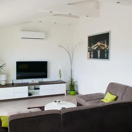 Apartment Tanja Kaštela Kültér fotó